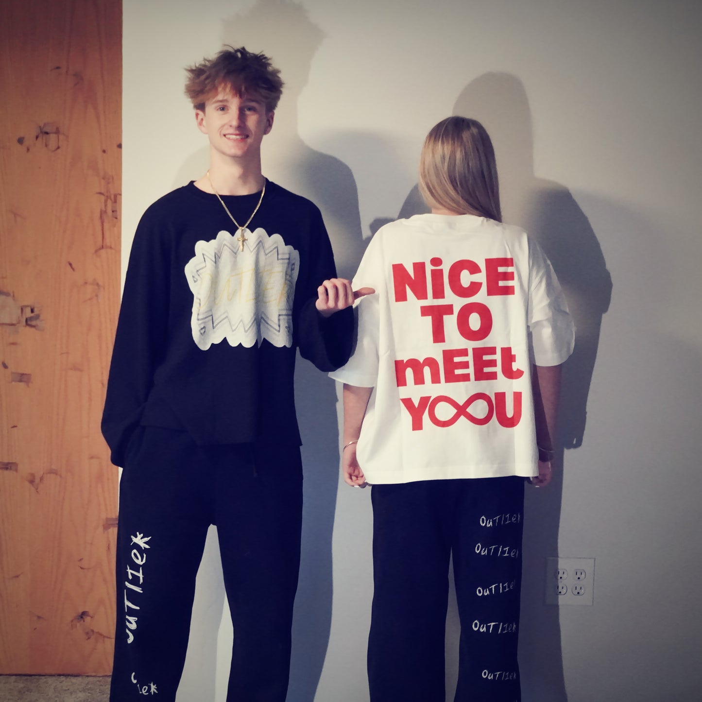 Hello, "NiCE TO MEEt YOU" Cropped T-Shirt